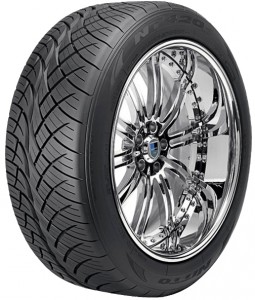 Летняя шина Nitto NT420S 285/45 R22 114Н