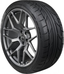 Зимняя шина Nitto NT555 G2 245/40 R20 99Y