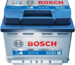 Аккумулятор для легкового автомобиля Bosch S4 552 400 047 52Ач обратная