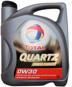 Моторное масло Total Quartz Ineo First 0W-30 4 л (183175)