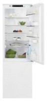 Встраиваемый холодильник Electrolux ENG 2913 AOW White
