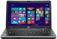 Ноутбук Fujitsu AH512 (Pentium/2020M/2048/500/15.6/DVD±RWDL/Intel HDG/LAN/WiFi/BT/DOS/Black)