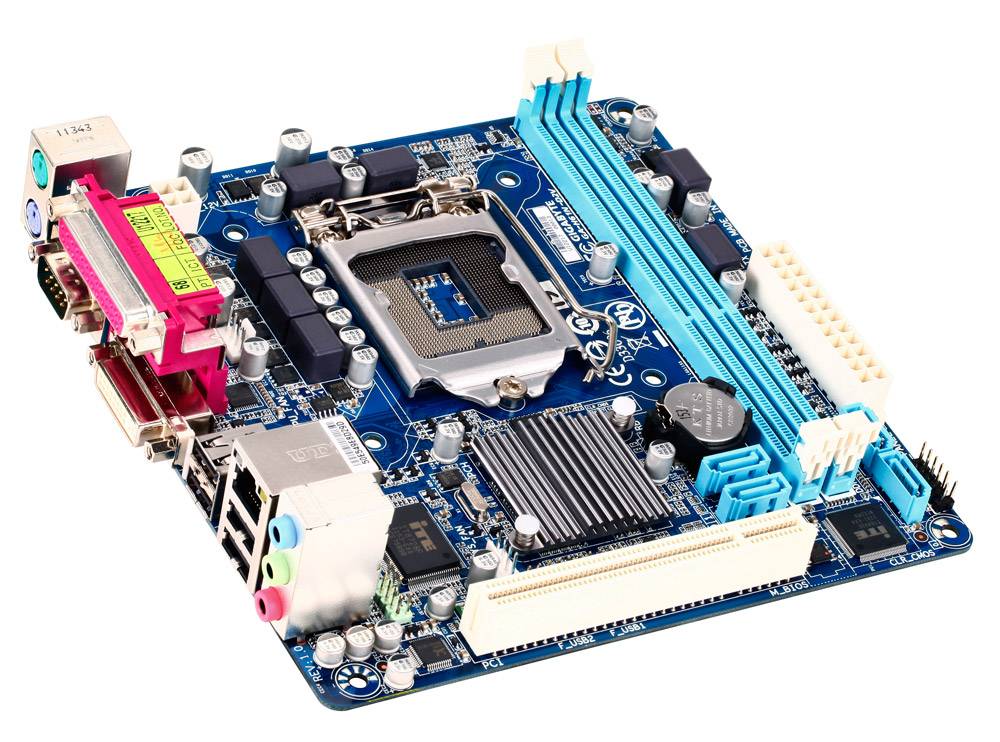 Поддержка процессоров материнской платы gigabyte. Материнская плата Gigabyte Socket 1155. Ga-h61n-d2v. Материнская плата Gigabyte lga1155 Mini-ITX. Материнская плата 1155 h61 Gigabyte.