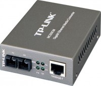 Коммутатор  TP-LINK MC200CM