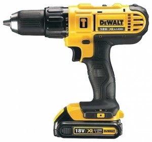 Дрель-шуруповерт DeWALT DCD 776 S2