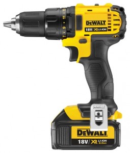 Дрель-шуруповерт DeWALT DCD780C2