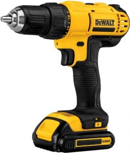 Дрель-шуруповерт DeWALT DCD771C2