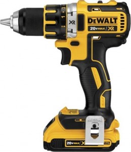 Дрель DeWALT DCD790D2