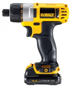 Дрель-шуруповерт DeWALT DCF 610 S2