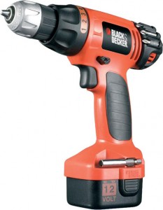 Дрель-шуруповерт Black and Decker CD12SHA