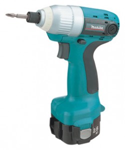 Дрель-шуруповерт Makita 6980 FDWAE