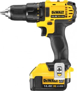 Дрель-шуруповерт DeWALT DCD 730 M2