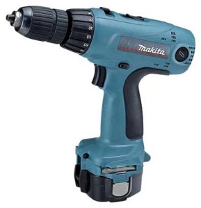 Дрель-шуруповерт Makita 6317DWDE