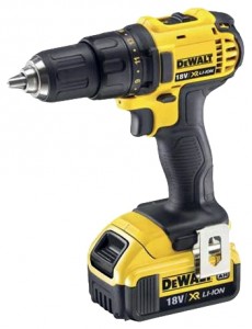 Дрель-шуруповерт DeWALT DCD780M2