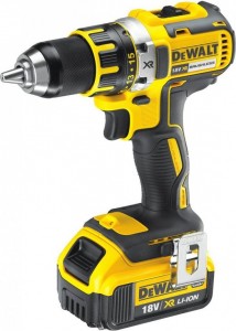 Дрель-шуруповерт DeWALT DCD737M2