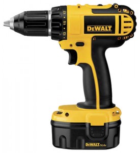 Дрель-шуруповерт DeWALT DC731KB