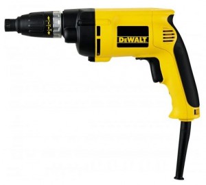 Шуруповерт DeWALT DW263K