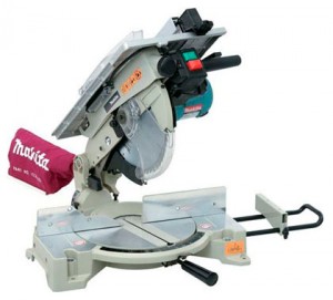 Торцовочная пила Makita LH1040F