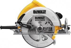 Дисковая пила DeWALT DWE575