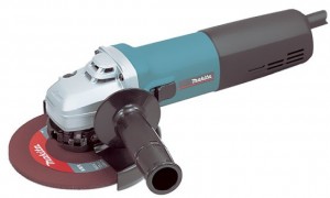 Угловая шлифовальная машина Makita 9566CV