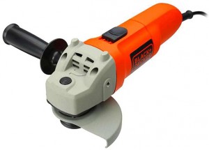 Угловая шлифовальная машина Black and Decker KG115