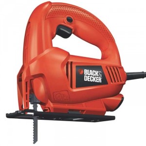 Лобзик Black and Decker КS 600 Е