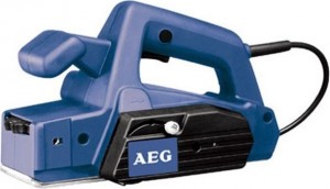Электрорубанок AEG HB 750