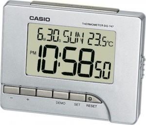 Будильник Casio DQ-747-8E