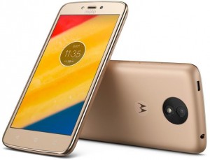 Смартфон Motorola Moto C Plus XT1723 Fine gold